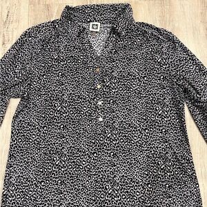 Anne Klein Black and Gray Leopard Print Top Large